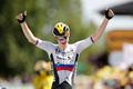 19. etapa Tour de France 2021: Matej Mohorič slaví etapovou výhru