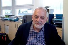 Virolog: Konec zpoplatněných testů je správný, očkovací kampaň se nepovedla. Hrajeme si s ohněm