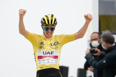 Tadej Pogačar vítězí v 17. etapě Tour de France s cílem na Col du Portet