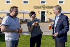 Jurečka, Adamová Pekarová, Fiala, Spolu