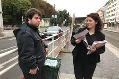 Místopředsedkyně ČSSD a ministryně práce a sociálních věcí Jana Maláčová chodí v předvolebním období často ke stanicím metra