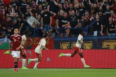 3. předkolo Ligy mistrů 2021/22, Sparta - Monako: Aurélien Tchouaméni slaví gól před kotlem Sparty