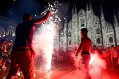 Slavilo se i na gondolách. Vítězství v Euru si Italové řádně vychutnali