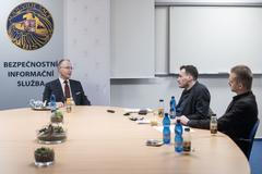 Ředitel BIS Michal Koudelka při rozhovoru s redaktory Aktuálně.cz