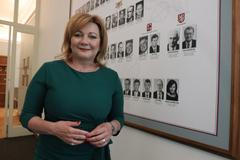 Ministryně financí za ANO Alena Schillerová v den rozhovoru pro Aktuálně.cz 2. července 2021.