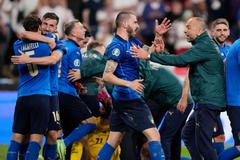 Italové slaví vítězství ve finále ME 2020