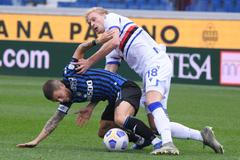 fotbal, italská liga, 2020/2021, Serie A, Atalanta v Sampdoria, Alejandro Gomez, Morten Thorsby