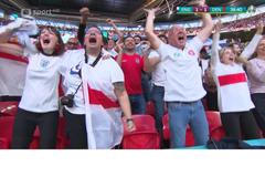 fotbal, Nina Farooqiová