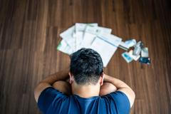 Ilustrační snímek / Dluh / Dluhy / Exekuce / Finance / Rodinný rozpočet / Chudoba / Stres