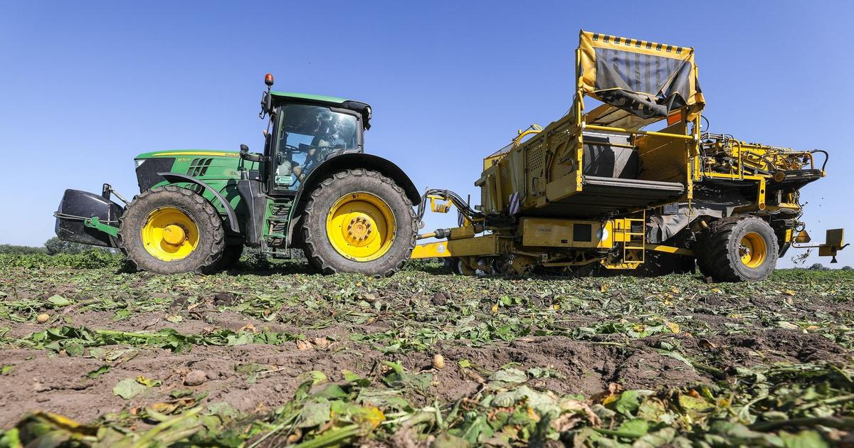 Starostovi už naftu neprodávám. Zemědělci reagují na vyšší ceny paliva i hnojiv