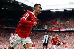 fotbal, anglická liga 2021/2022, Premier League - Manchester United v Newcastle United, Cristiano Ronaldo