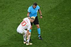 ME ve fotbale, Francie - Švýcarsko: Křeče Granita Xhaky v prodloužení