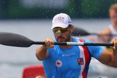 Kajakář Josef Dostál během rozjížďky na OH 2020.