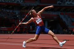 Barbora Špotáková hází druhý pokus ve kvalifikaci oštěpu na OH 2020.