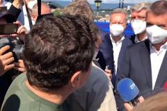 „Jak se cítíš! Proč jsi mi ublížil!“ Babiš junior narušil předvolební mítink svého otce