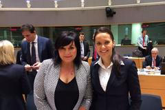 Ministryně financí Alena Schillerová (ANO) se svou náměstkyní Lenkou Dupákovou na zasedání Rady EU pro hospodářské a finanční záležitosti (ECOFIN) v Bruselu v lednu 2018.