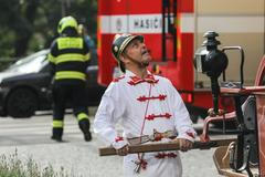 Ukázka požárního zásahu při příležitosti 140 let od požáru Národního divadla, hasiči, hašení