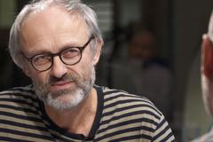 Kemel: 30 let kreslím denně jeden vtip. Když je humor dobrý, je jedno, jakou má barvu