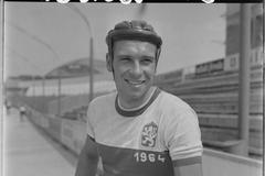 Cyklista Jiří Pecka