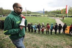 Protest proti rozšíření těžby v dole Turow u města Bogatynia, Polsko; akce v Trojmezí na hranicích s Polskem a Německem u města Hrádek nad Nisou