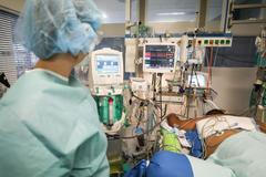 Život v pandemii - matematik René Levínský o tom, zda v Česku dojde ke kolapsu nemocnic