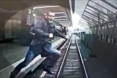 Skokan v moskevském metru