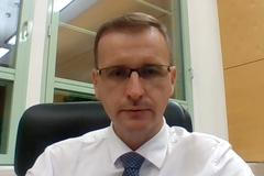 Musíme něco dělat, za dva týdny nemůžeme garantovat místo v nemocnici, říká hejtman