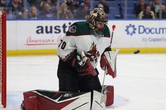 hokej, NHL 2021/2022, Arizona Coyotes at Buffalo Sabres, Karel Vejmelka