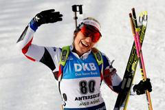 Lucie Charvátová v cíli sprintu žen na MS 2020 v Anterselvě