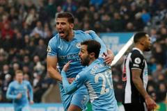 Ruben Dias (Manchester City) slaví branku