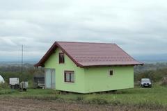 Zdání klame. Muž kvůli hádkám s manželkou postavil dům, který obdivuje celý svět