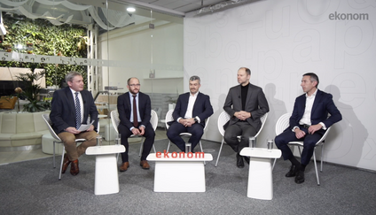 Kam se posunula česká společnost a ekonomika za posledních 30 let? A kterým směrem by se měla vydat