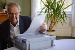 Sliby vznikající vlády: Má šanci uspět? A bude Marian Jurečka ministrem práce?