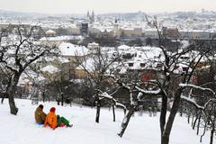 zima-praha-sníh-počasí-závěje