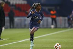fotbal, Liga mistryň 2021/2022, Paris SG - Real Madrid, Aminata Diallová