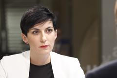 Živě: Přijde vládní pomoc, nebo bude muset stačit svetr? Markéta Pekarová hostem DVTV