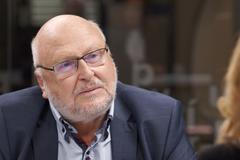 400 milionů klidně mohla být Babišova mzda. Získat informace bude těžké, říká Nekovář