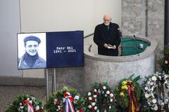 Pohřeb Petr Uhl, poslední rozloučení, krematorium Strašnice, 10. 12. 2021