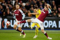 fotbal, Evropská liga 2021/2022, West Ham United v Dinamo Záhřeb, Alex Král