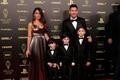 fotbal, Zlatý míč 2021, Lionel Messi, Antonella Roccuzzová a jejich synové