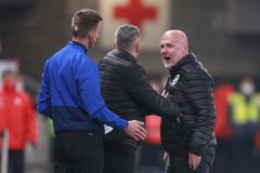 Michal Bílek v zápase 13. kola F:L Slavia - Plzeň