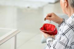 Ilustrační snímek / Důchodci / Důchodce / Senioři / Senior / Důchod / Penze / Stáří