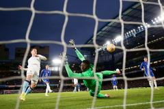 Premier League - Chelsea v Burnley