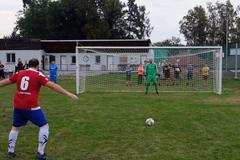 Fotbalová republika, díl šestý: Dvorec u Nepomuka