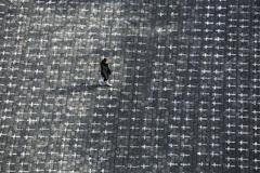 Staroměstské náměstí, kříže za oběti nemoci covid-19