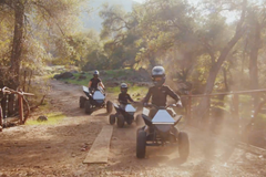 Nová Tesla Cyberquad