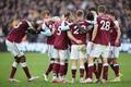 fotbal, anglická liga 2021/2022, Premier League - West Ham United v Chelsea, radost fotbalistů West Hamu