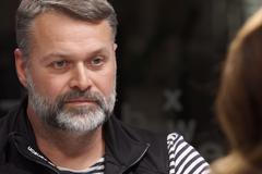 Šimůnek: Češi jen hledají důvod, proč to nejde. Hosty kontrolujeme, lustrace to není