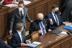 Poslanecká sněmovna - hlasování o důvěře vládě - Vlastimil Válek, Ivan Bartoš