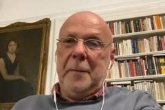 Orbán jde na ruku Putinovi a hraje dvojí hru. A má šanci volby vyhrát, říká Varga